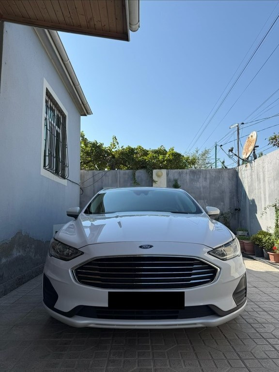 2019 Ford Fusion (North America), 1.5L, 68000km - Image 9