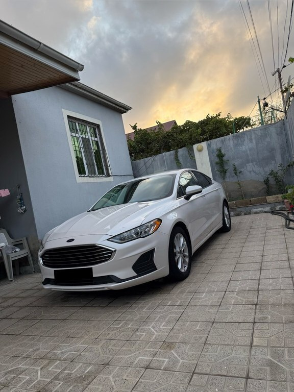 2019 Ford Fusion (North America), 1.5L, 68000km - Image 10
