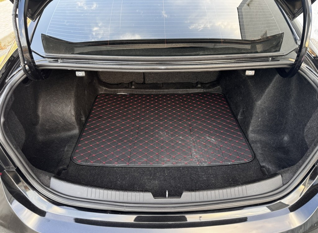2020 Chevrolet Malibu, 1.5L, 160000km - Image 10
