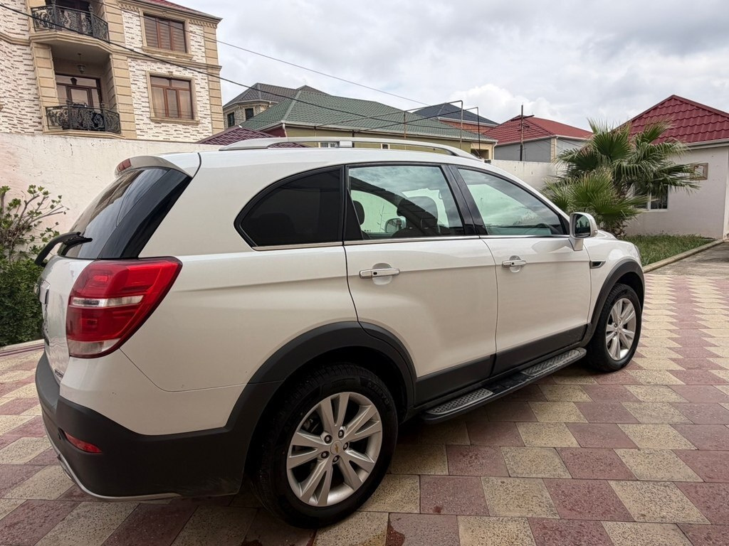 2018 Chevrolet Captiva, 2.2L, 195000km - Image 4