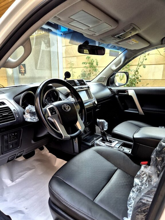 2017 Toyota Land Cruiser Prado, 3.0L, 140000km - Image 15