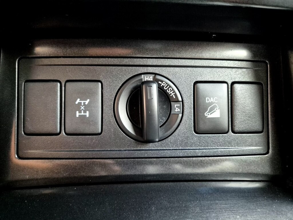 2017 Toyota Land Cruiser Prado, 3.0L, 140000km - Image 20