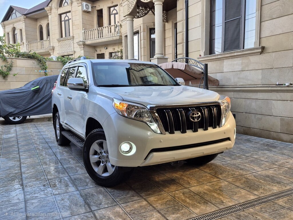 2017 Toyota Land Cruiser Prado, 3.0L, 140000km - Image 5