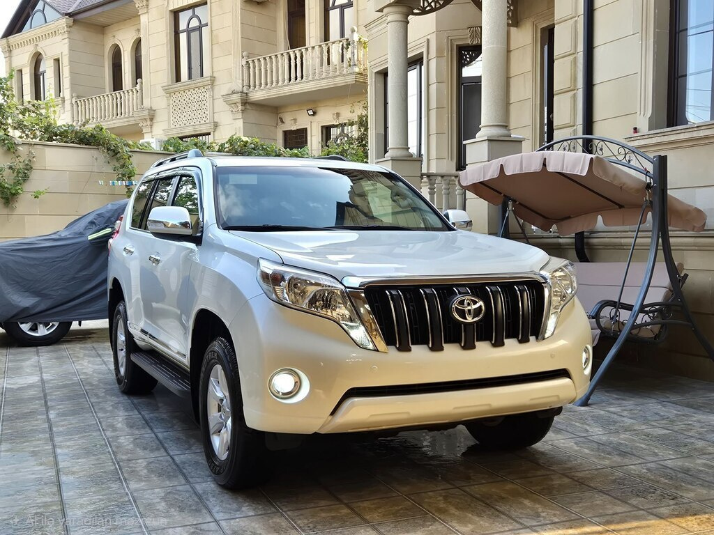 2017 Toyota Land Cruiser Prado, 3.0L, 140000km - Image 8