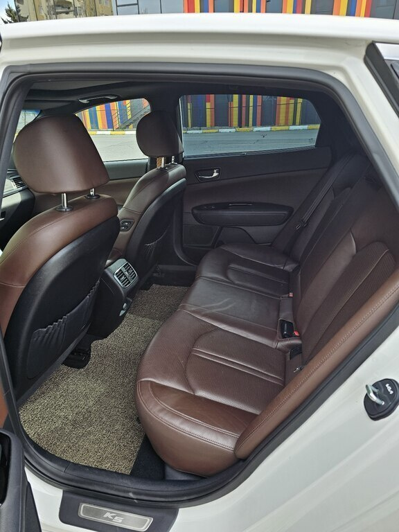 2017 Kia K5, 1.7L, 157500km - Image 14