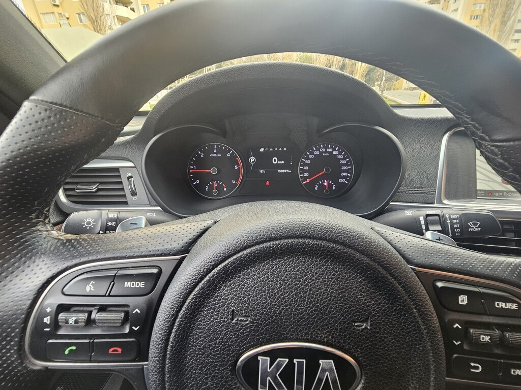 2017 Kia K5, 1.7L, 157500km - Image 19