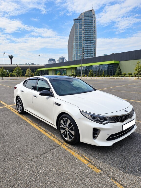 2017 Kia K5, 1.7L, 157500km - Image 7