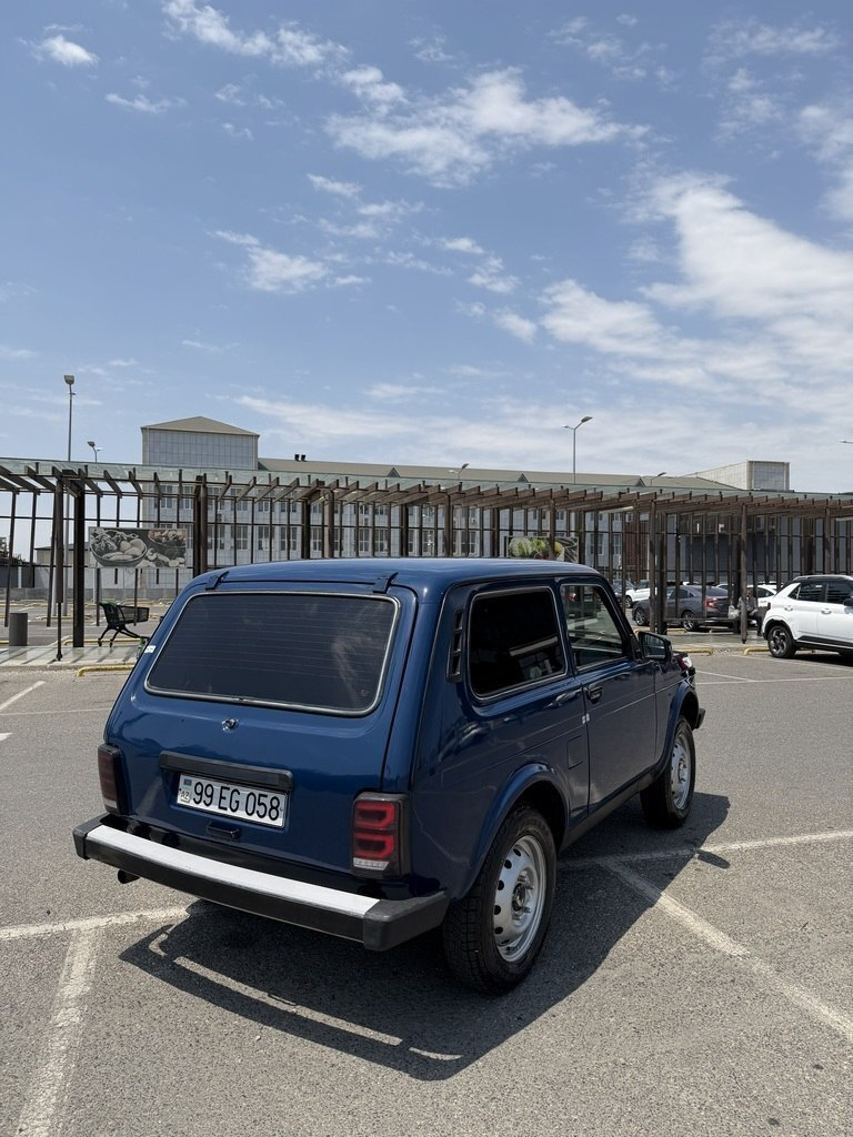 2014 LADA (VAZ) Niva, 1.7L, 197325km - Image 11