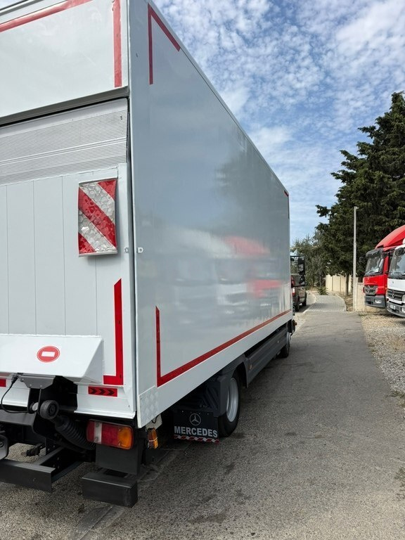2008 Mercedes Atego 818, 4.3L, 353731km - Image 17