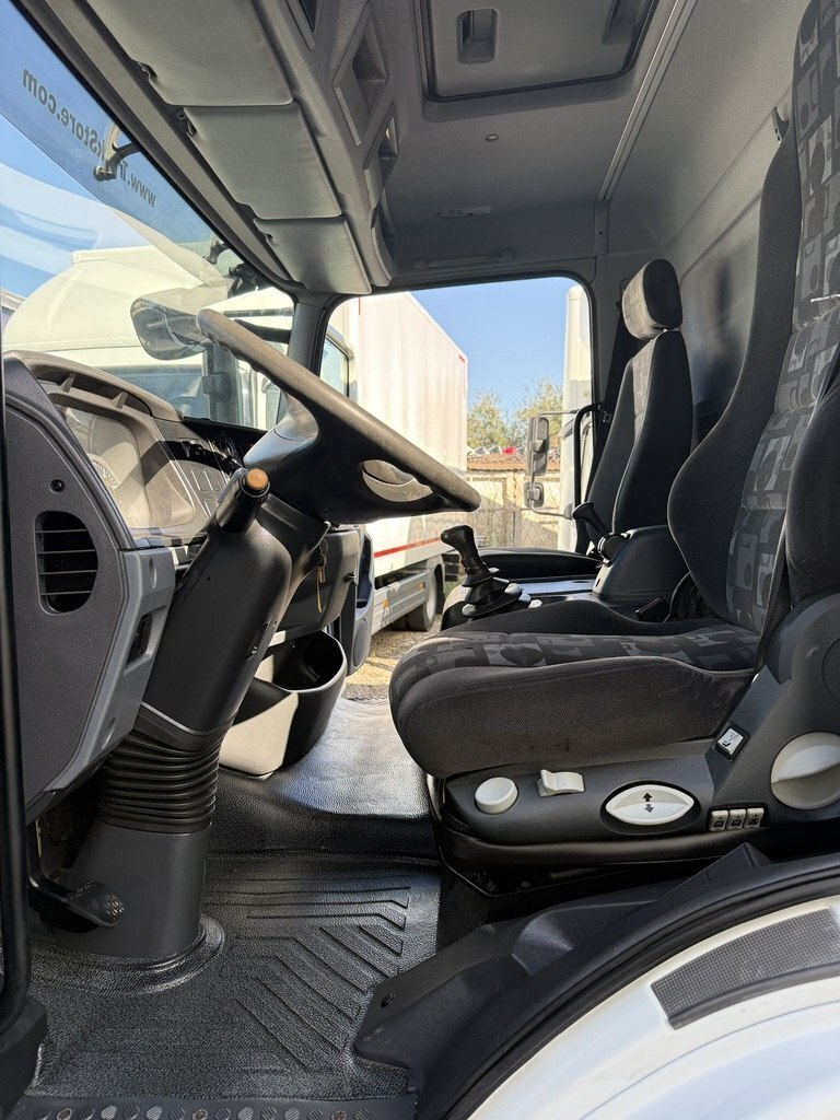 2008 Mercedes Atego 818, 4.3L, 353731km - Image 6