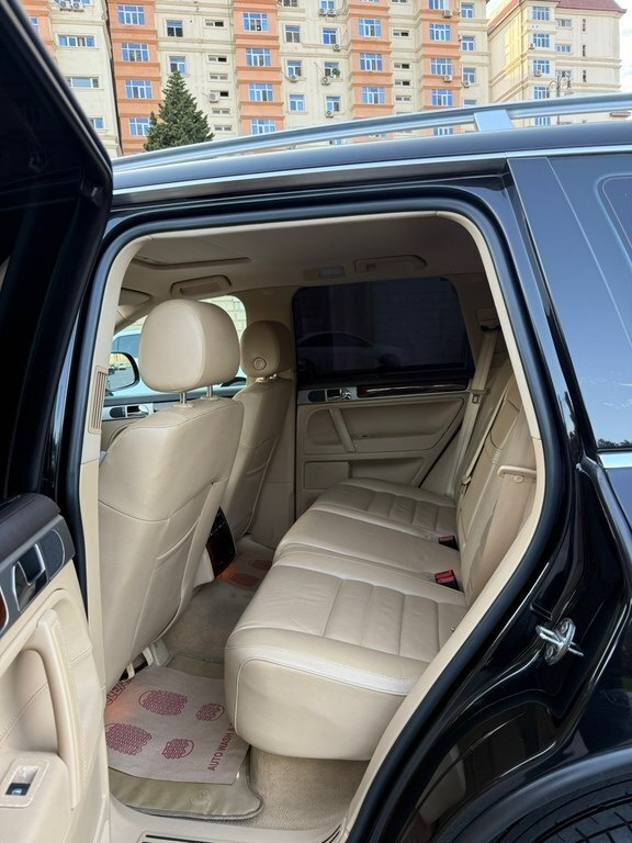 2008 Volkswagen Touareg, 3.6L, 244370km - Image 10