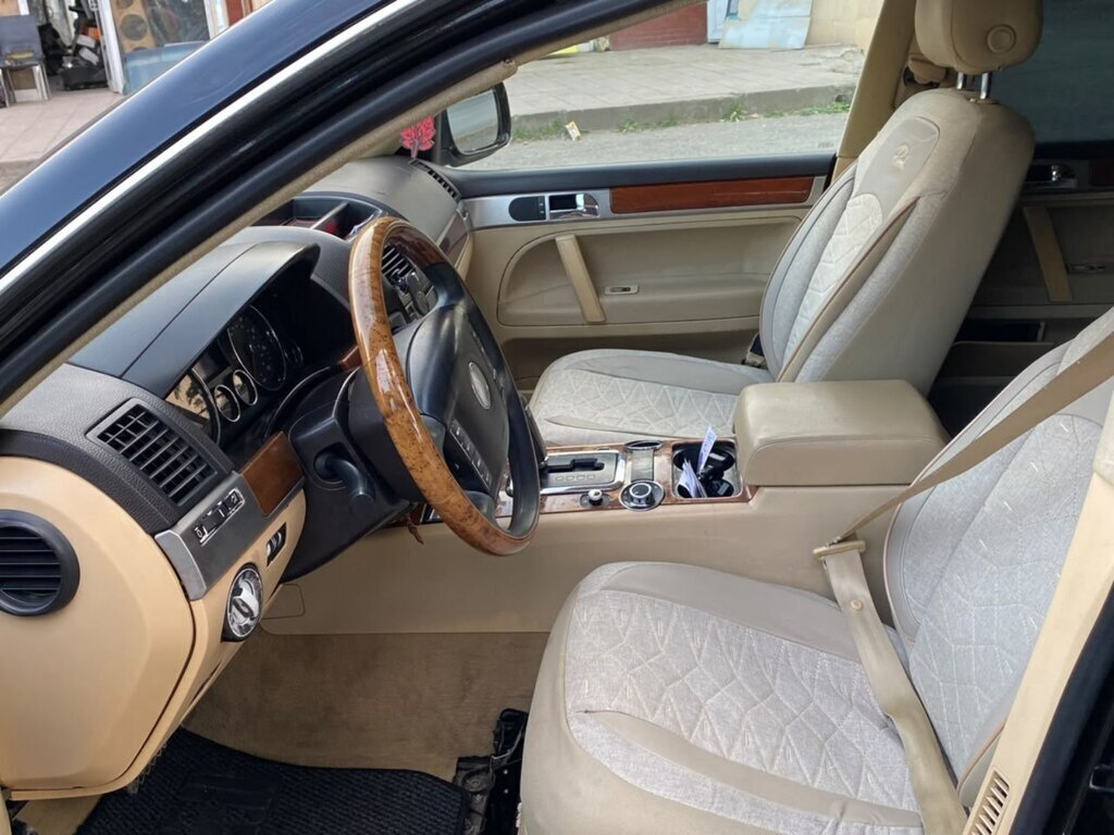 2005 Volkswagen Touareg, 3.2L, 285098km - Image 8