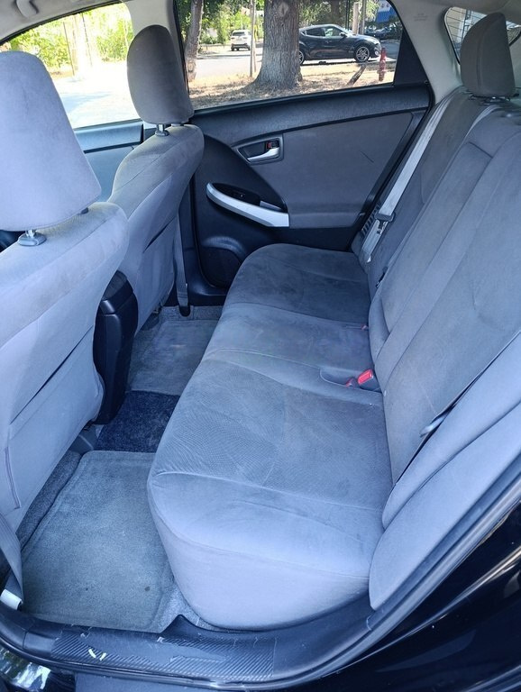 2013 Toyota Prius, 1.8L, 350837km - Image 9