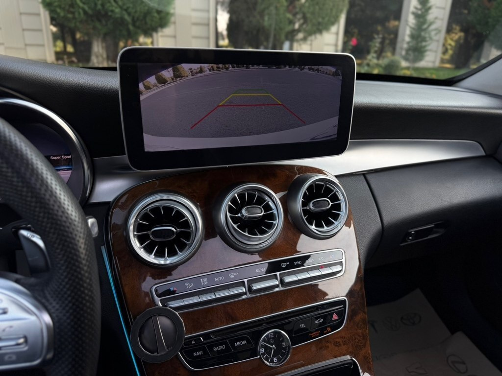 2016 Mercedes C 300, 2.0L, 161000km - Image 14