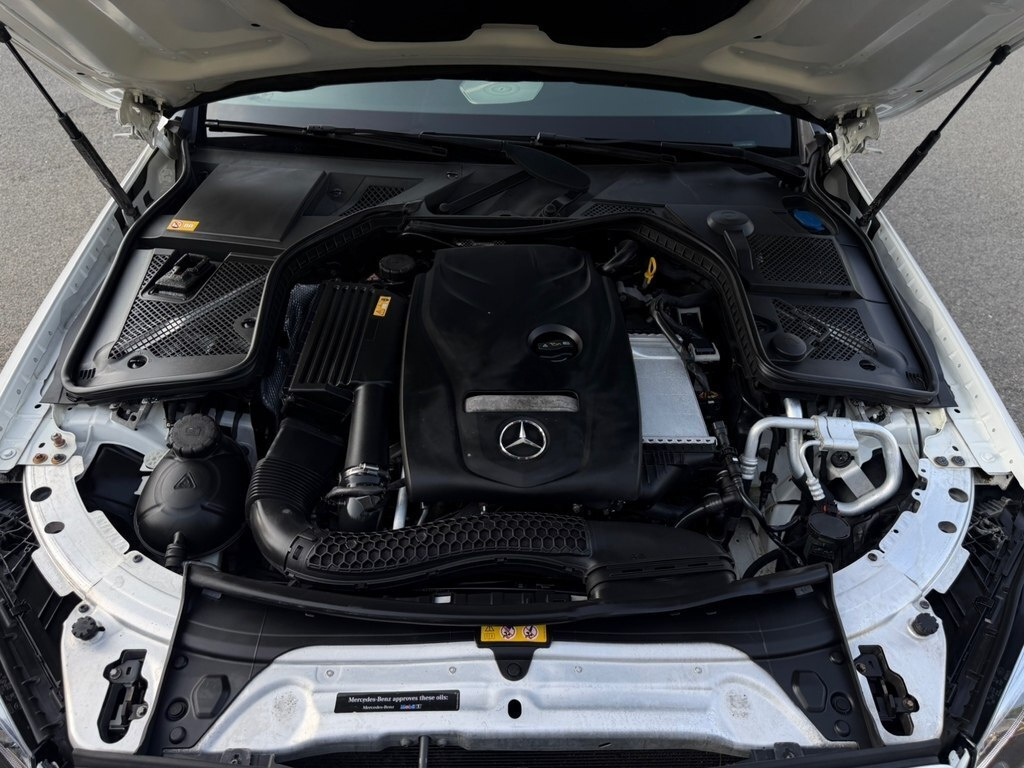 2016 Mercedes C 300, 2.0L, 161000km - Image 23