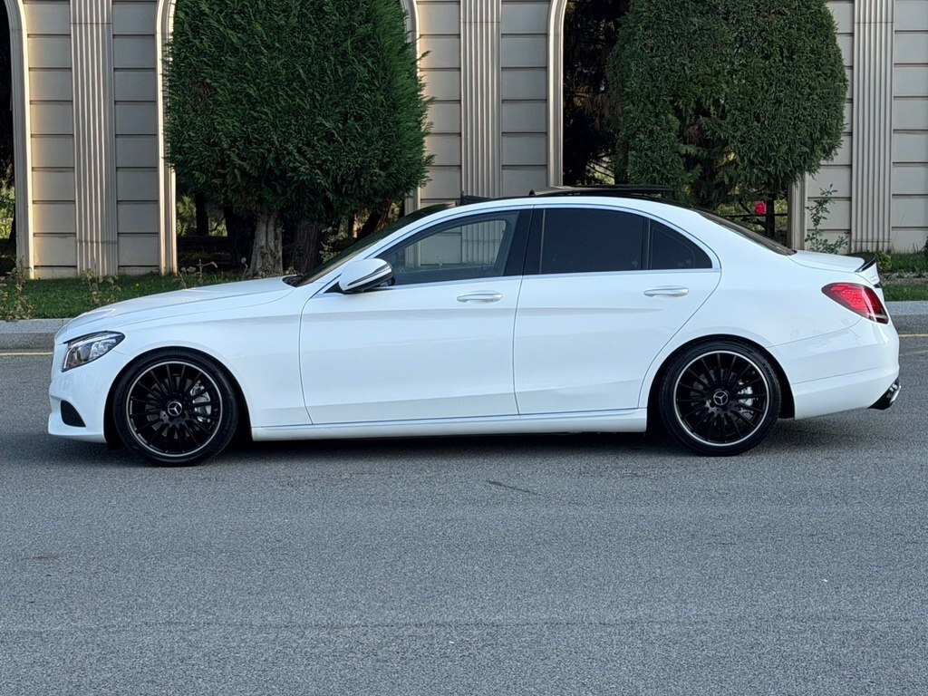 2016 Mercedes C 300, 2.0L, 161000km - Image 6