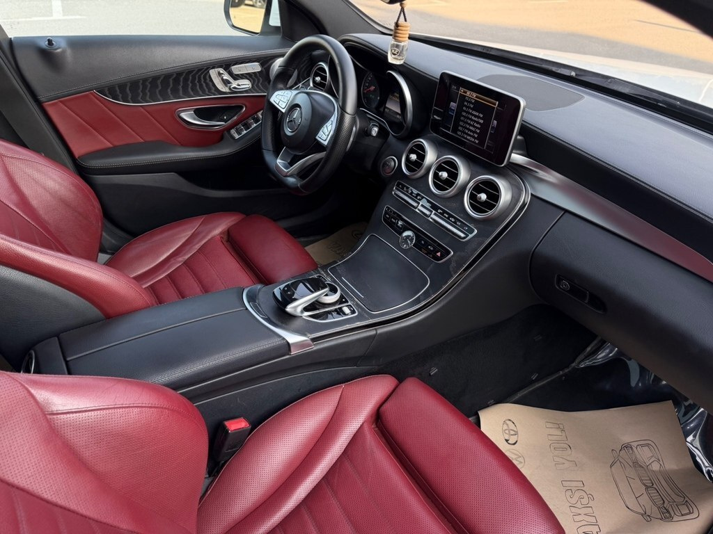 2017 Mercedes C 300, 2.0L, 170000km - Image 12