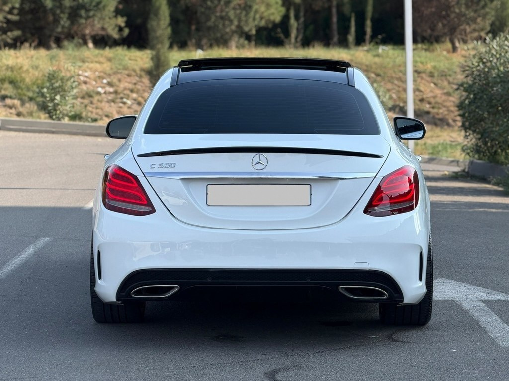 2017 Mercedes C 300, 2.0L, 170000km - Image 10