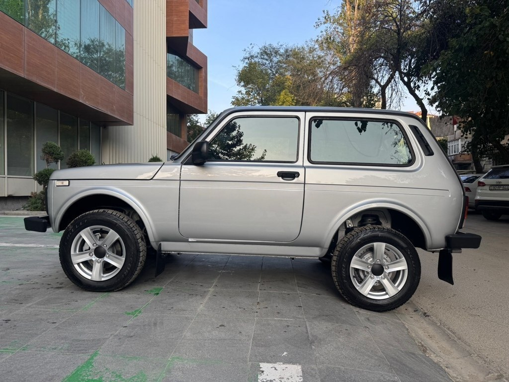 2026 LADA (VAZ) Niva, 1.7L, 0km - Image 2