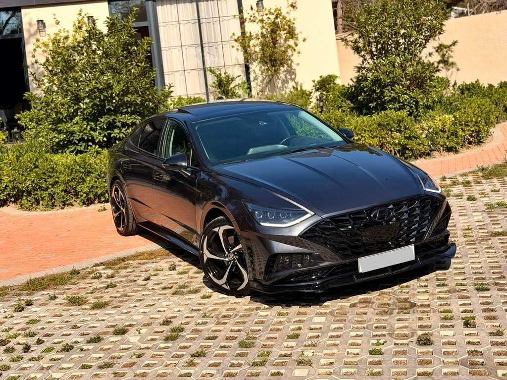 2022 Hyundai Sonata, 1.6L, 62000km - Image 1