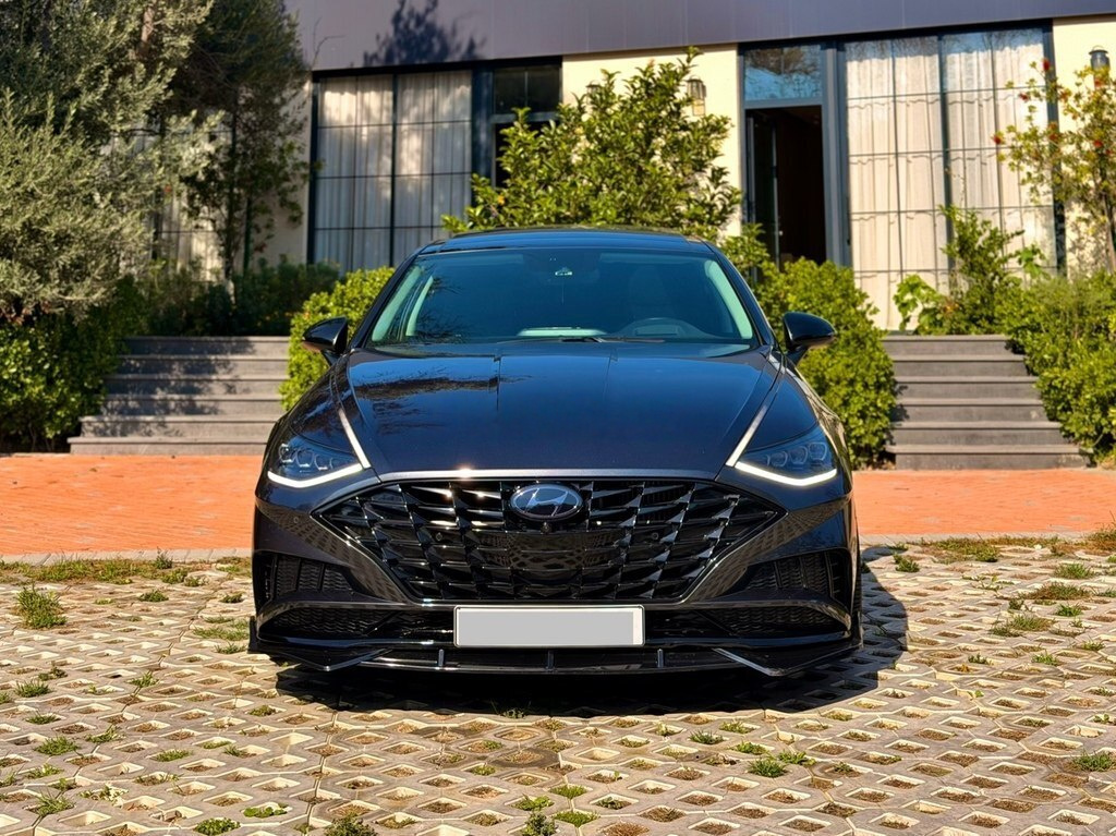 2022 Hyundai Sonata, 1.6L, 62000km - Image 2