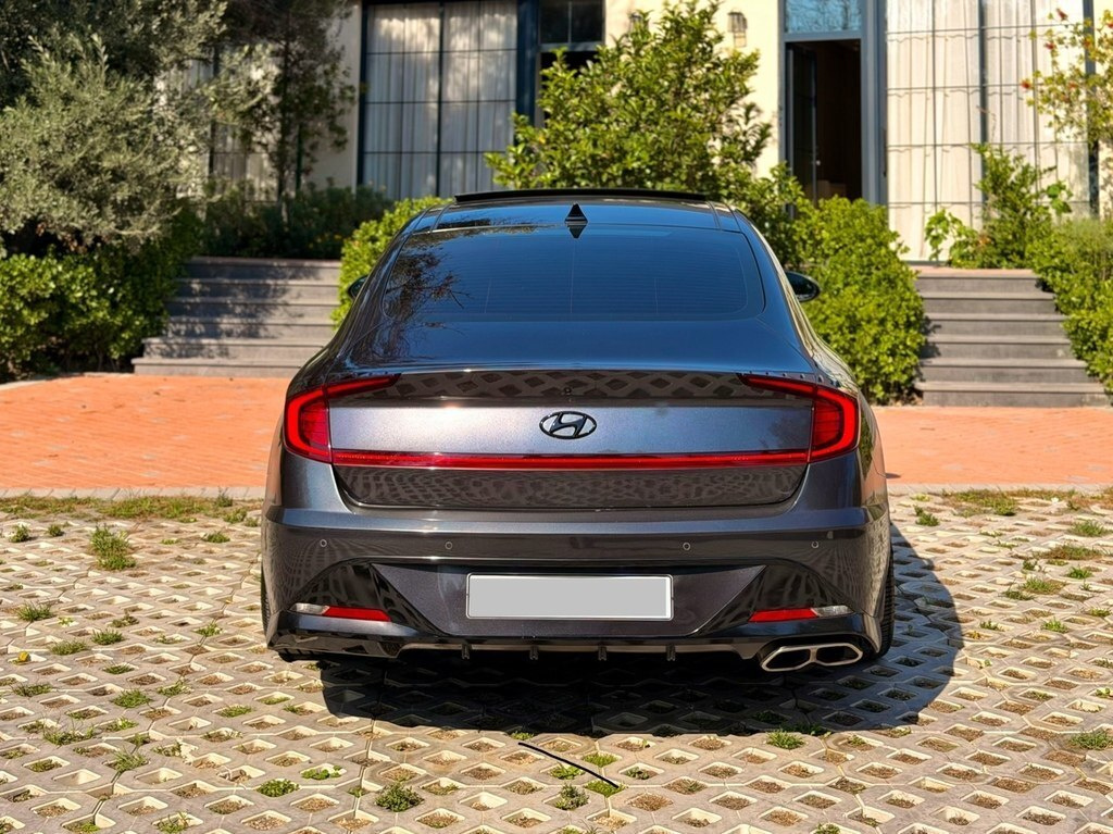 2022 Hyundai Sonata, 1.6L, 62000km - Image 5