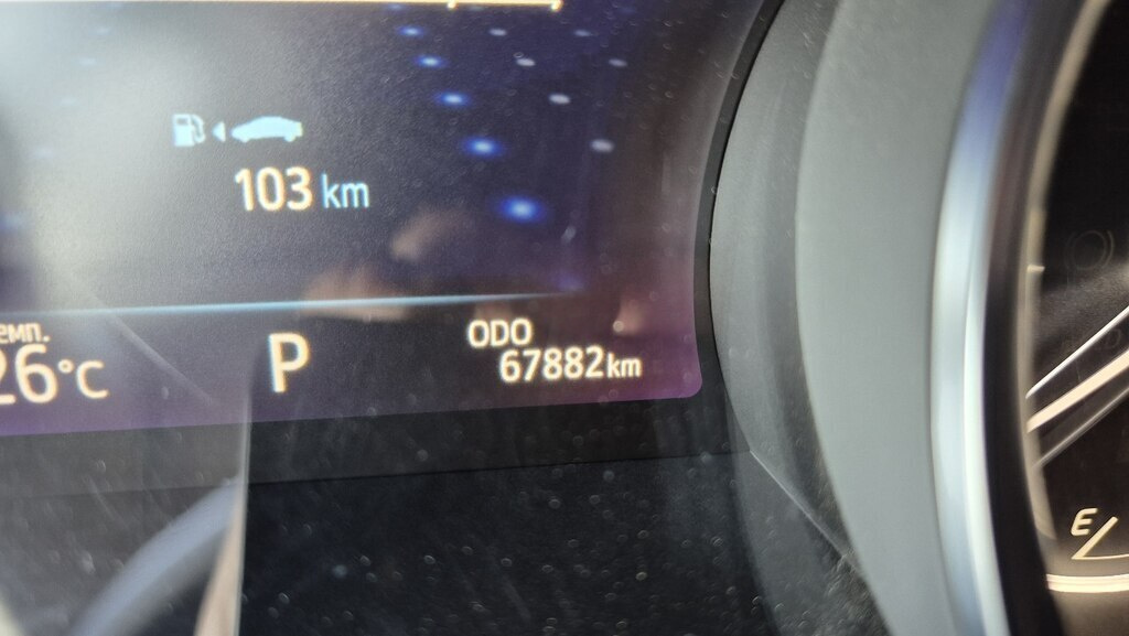 2019 Toyota Camry, 2.5L, 68000km - Image 14