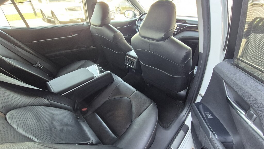 2019 Toyota Camry, 2.5L, 68000km - Image 10