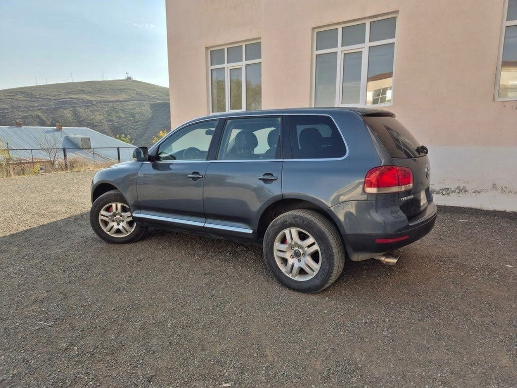 2003 Volkswagen Touareg, 3.2L, 331889km - Image 6