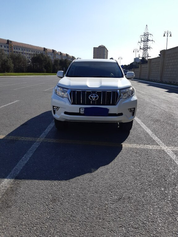 2019 Toyota Land Cruiser Prado, 3.0L, 21000km - Image 1