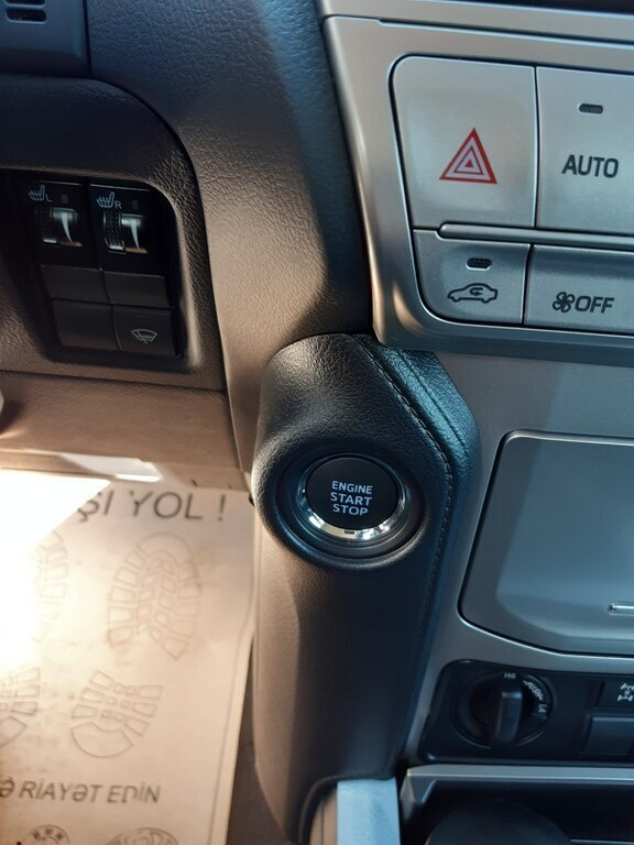 2019 Toyota Land Cruiser Prado, 3.0L, 21000km - Image 12