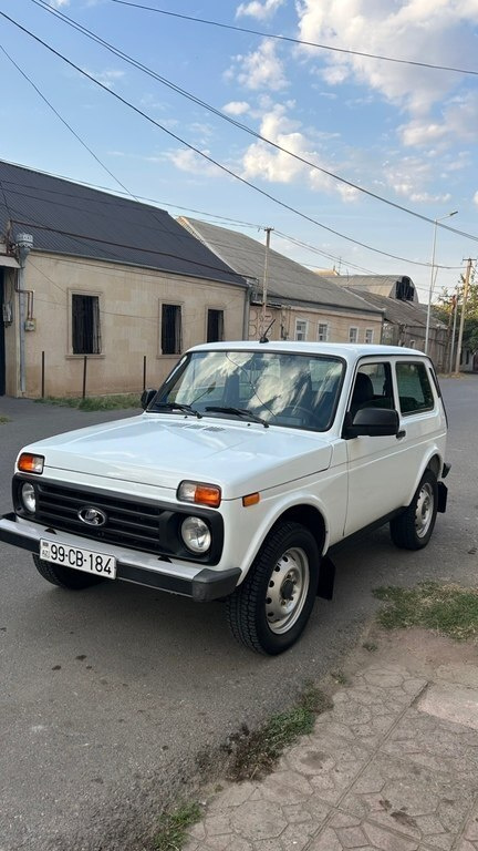 2010 LADA (VAZ) Niva, 1.7L, 200000km - Image 6