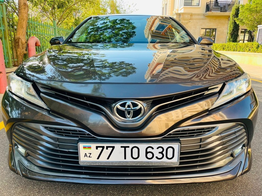 2020 Toyota Camry, 2.5L, 103000km - Image 1