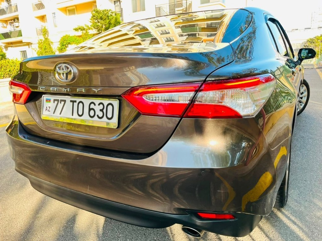 2020 Toyota Camry, 2.5L, 103000km - Image 11