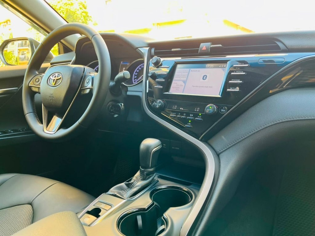2020 Toyota Camry, 2.5L, 103000km - Image 18