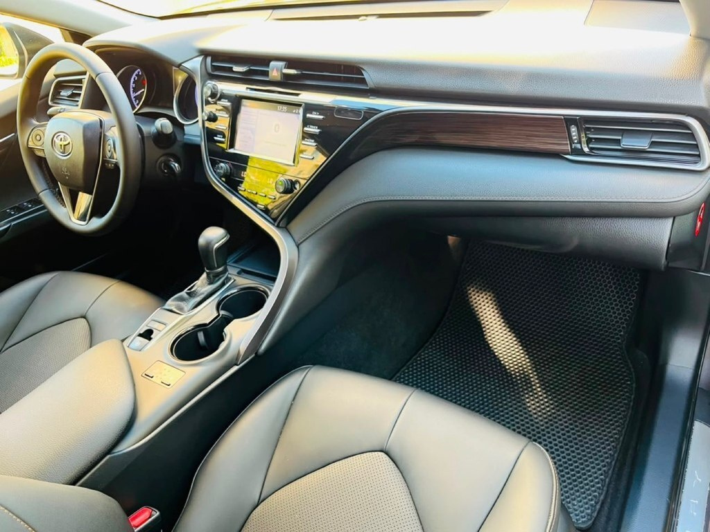 2020 Toyota Camry, 2.5L, 103000km - Image 19