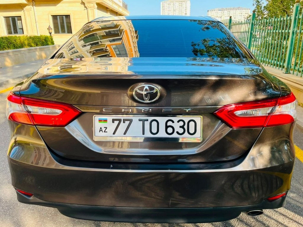 2020 Toyota Camry, 2.5L, 103000km - Image 20