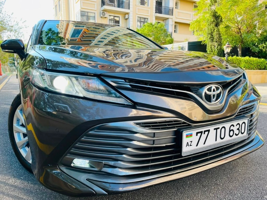 2020 Toyota Camry, 2.5L, 103000km - Image 9