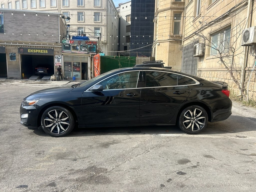 2020 Chevrolet Malibu, 1.5L, 175000km - Image 6