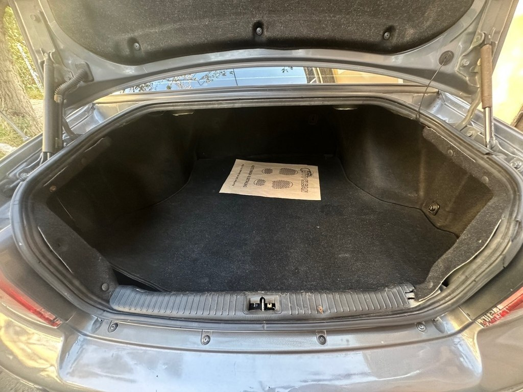 2001 Hyundai Sonata, 2.0L, 391000km - Image 13