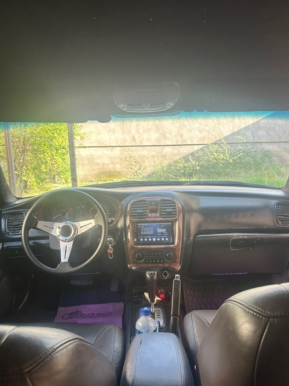 2001 Hyundai Sonata, 2.0L, 391000km - Image 3