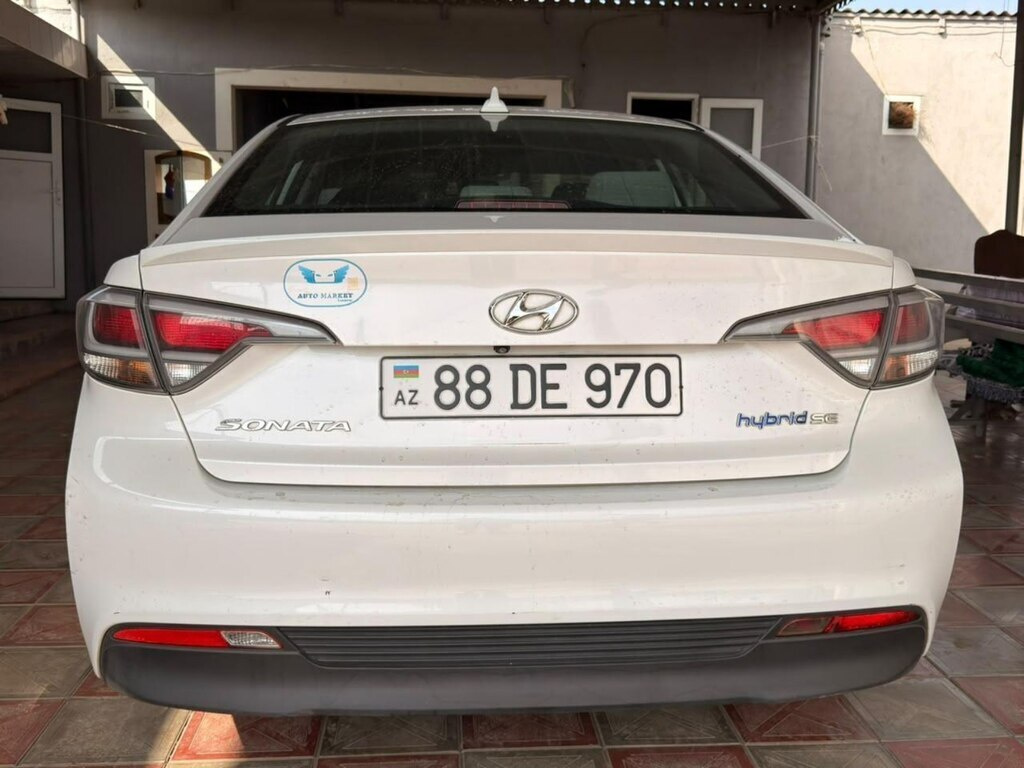 2017 Hyundai Sonata, 2.0L, 134612km - Image 2