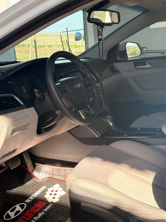 2017 Hyundai Sonata, 2.0L, 134612km - Image 14