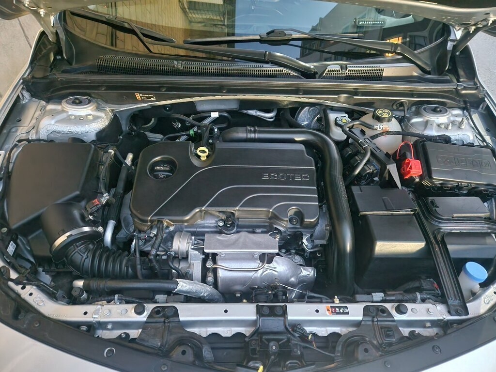 2022 Chevrolet Malibu, 1.5L, 137000km - Image 14