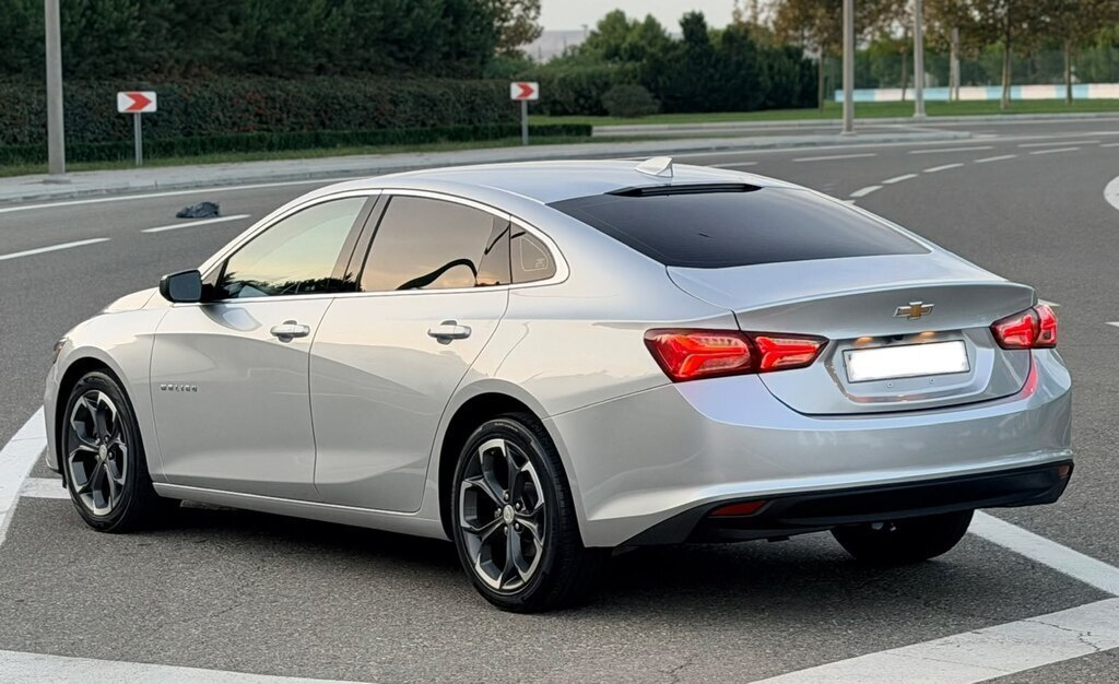2022 Chevrolet Malibu, 1.5L, 137000km - Image 5