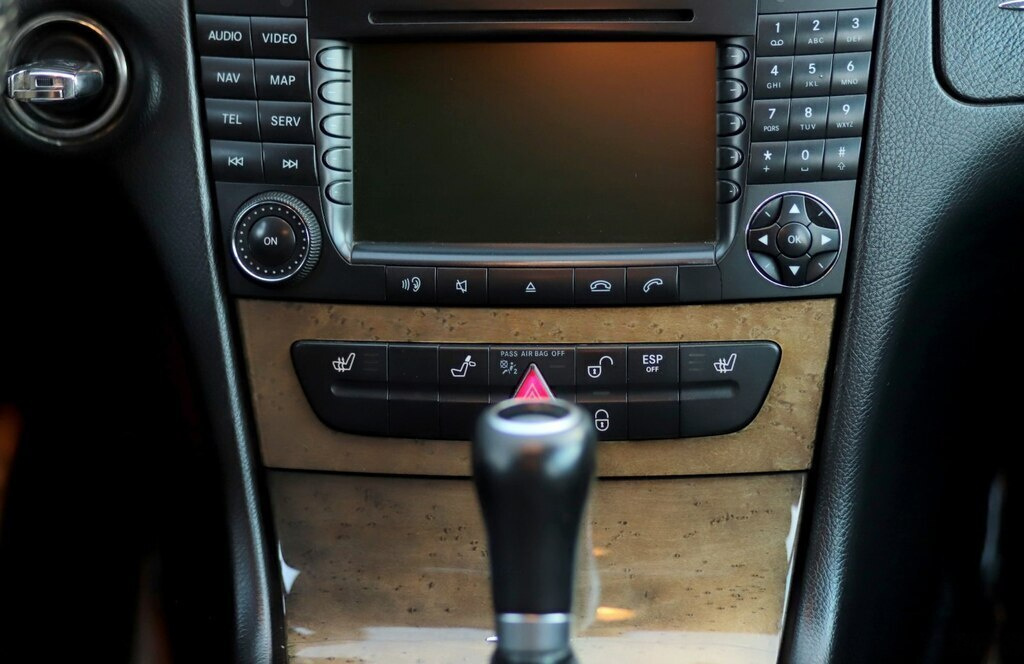 2007 Mercedes E 220, 2.2L, 410000km - Image 11