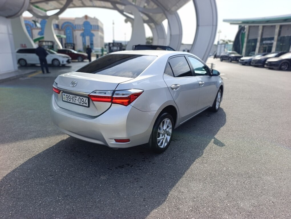 2016 Toyota Corolla, 1.6L, 220000km - Image 7