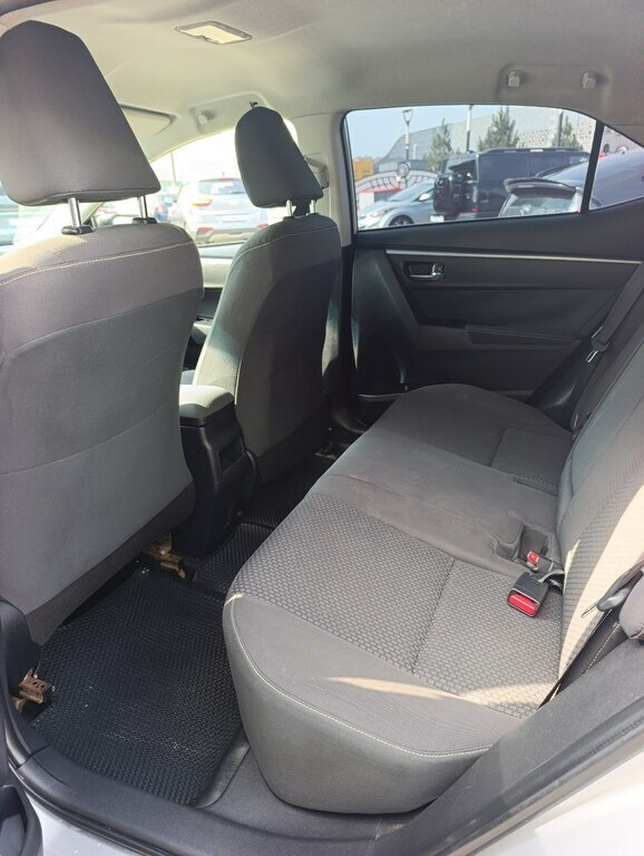 2016 Toyota Corolla, 1.6L, 220000km - Image 10