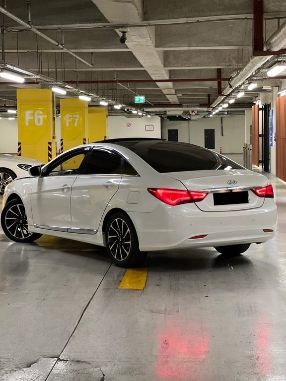 2010 Hyundai Sonata, 2.4L, 248000km - Image 7