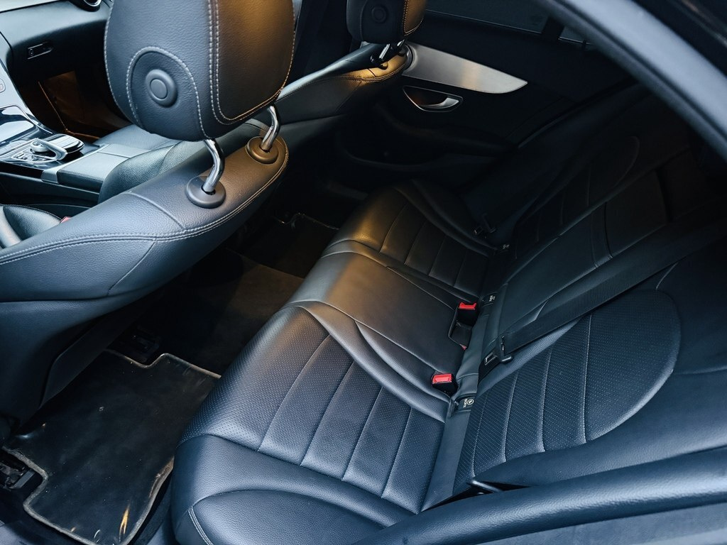 2016 Mercedes C 300, 2.0L, 191000km - Image 13